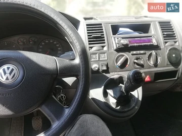 Авто Volkswagen Transporter 2008 № 8759661