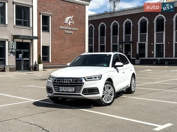 Авто Audi Q5 2018 № 8759792