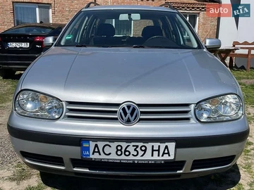 Авто Volkswagen Golf 2000 № 8759996