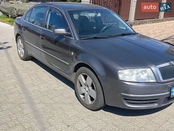 Авто Skoda Superb 2004 № 8760006