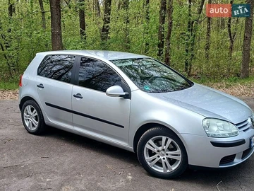 Авто Volkswagen Golf 2005 № 8760029