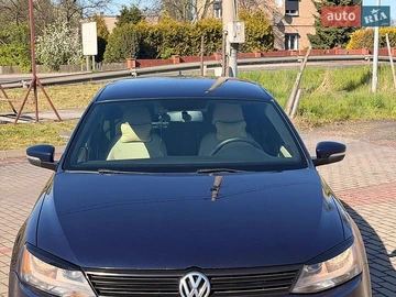 Авто Volkswagen Jetta 2012 № 8760162
