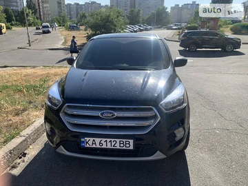 Авто Ford Escape 2017 № 8760276