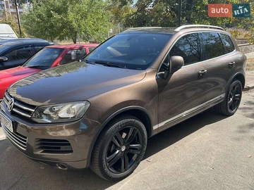 Авто Volkswagen Touareg 2010 № 8760284