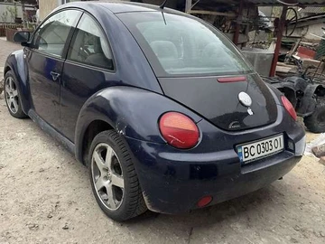 Авто Volkswagen Beetle 1999 № 8760504