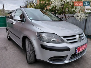 Авто Volkswagen Golf Plus 2005 № 8760608