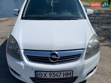 Авто Opel Zafira 2010 № 8760620