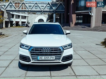 Авто Audi Q5 2019 № 8760991
