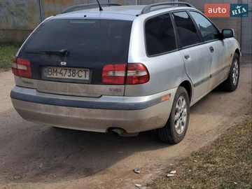 Авто Volvo V40 2002 № 8761030