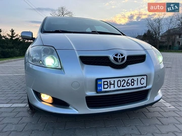 Авто Toyota Auris 2007 № 8761207