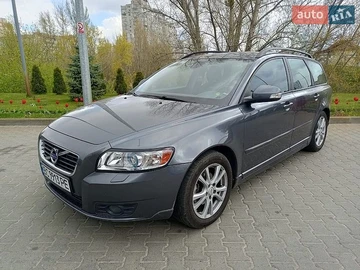 Авто Volvo V50 2010 № 8761241
