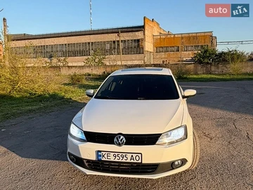 Авто Volkswagen Jetta 2012 № 8761407