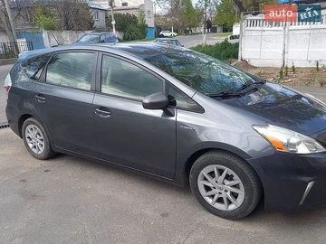 Авто Toyota Prius V 2013 № 8761418
