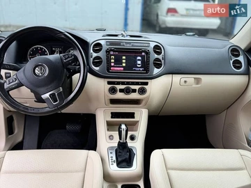 Авто Volkswagen Tiguan 2014 № 8761429