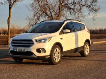 Авто Ford Escape 2018 № 8761440