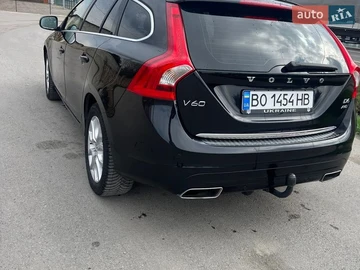 Авто Volvo V60 2014 № 8761459