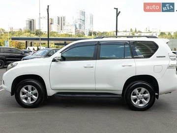 Авто Toyota Land Cruiser Prado 2010 № 8761931