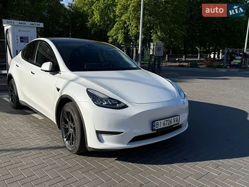 Авто Tesla Model Y 2022 № 8761932