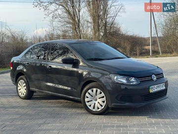 Авто Volkswagen Polo 2011 № 8762136