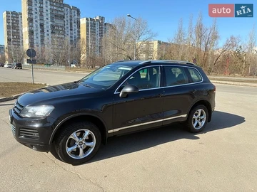 Авто Volkswagen Touareg 2013 № 8763285
