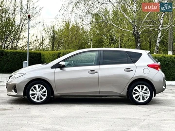 Авто Toyota Auris 2013 № 8763904