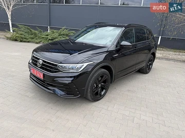 Авто Volkswagen Tiguan 2024 № 8764157