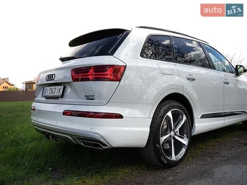 Авто Audi Q7 2017 № 8764163
