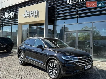 Авто Volkswagen Touareg 2021 № 8764174
