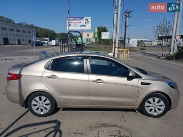 Авто KIA Rio 2013 № 8764386