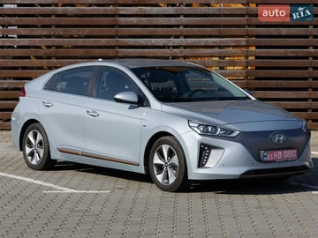 Авто Hyundai Ioniq 2017 № 8765235