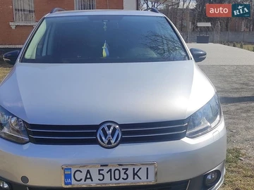 Авто Volkswagen Touran 2012 № 8765483