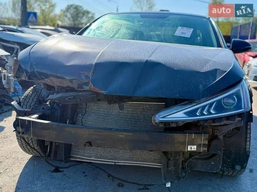 Авто Hyundai Elantra 2019 № 8765712
