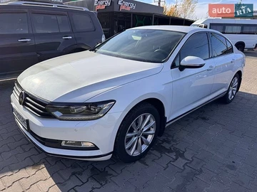 Авто Volkswagen Passat 2017 № 8765752