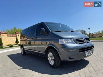 Авто Volkswagen Transporter 2009 № 8766158