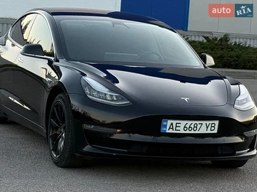 Авто Tesla Model 3 2019 № 8766176