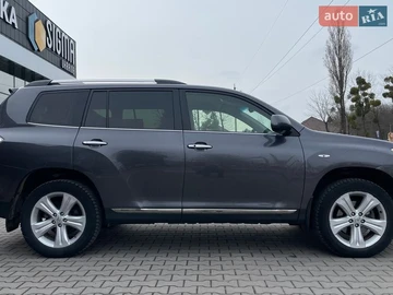 Авто Toyota Highlander 2013 № 8766179