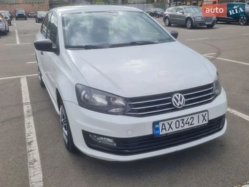 Авто Volkswagen Polo 2016 № 8766387