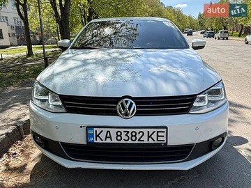 Авто Volkswagen Jetta 2014 № 8766569