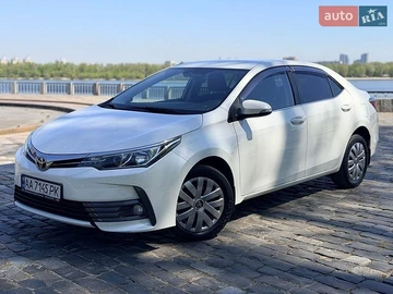 Авто Toyota Corolla 2017 № 8766602