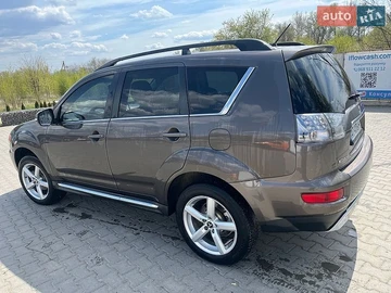 Авто Mitsubishi Outlander Xl 2010 № 8766965