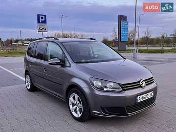 Авто Volkswagen Touran 2011 № 8766978