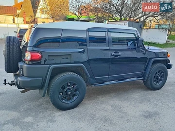 Авто Toyota Fj Cruiser 2012 № 8767086