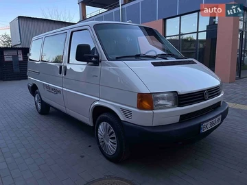 Авто Volkswagen Transporter 2000 № 8767347