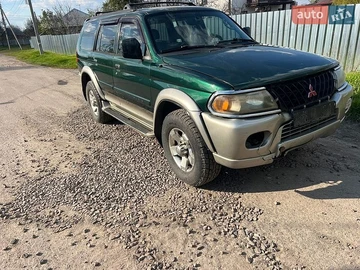 Авто Mitsubishi Montero 2000 № 8767544