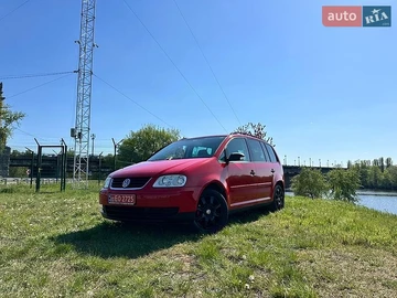 Авто Volkswagen Touran 2006 № 8767568