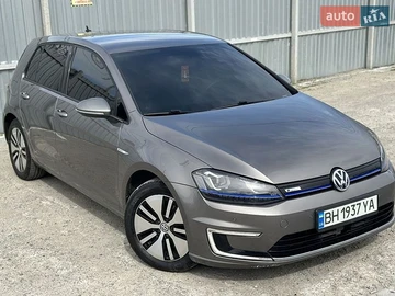 Авто Volkswagen E-Golf 2014 № 8767591
