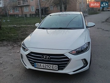 Авто Hyundai Elantra 2018 № 8767777