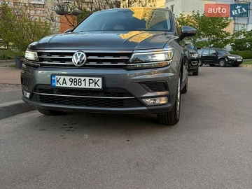 Авто Volkswagen Tiguan 2017 № 8767978