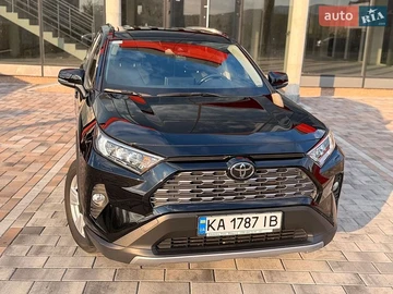 Авто Toyota Rav4 2019 № 8768062