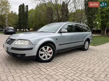 Авто Volkswagen Passat 2003 № 8768158